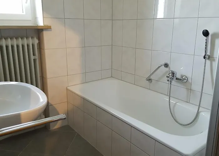 شقة & Gaestezimmer Rixner هيلبولتشتاين
